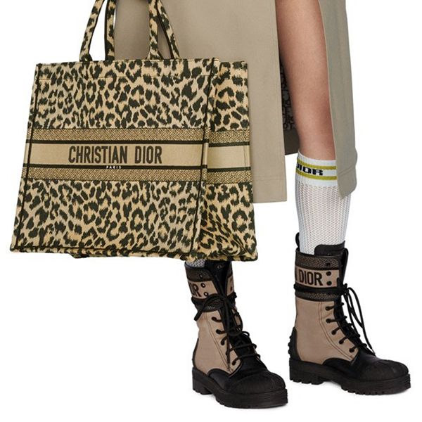 ディオールトートバッグ偽物 BOOK TOTE ブックトート レオパード